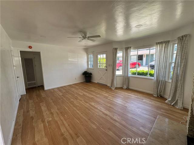Corona Del Mar, CA 92625,432 .5 Heliotrope AVE .5