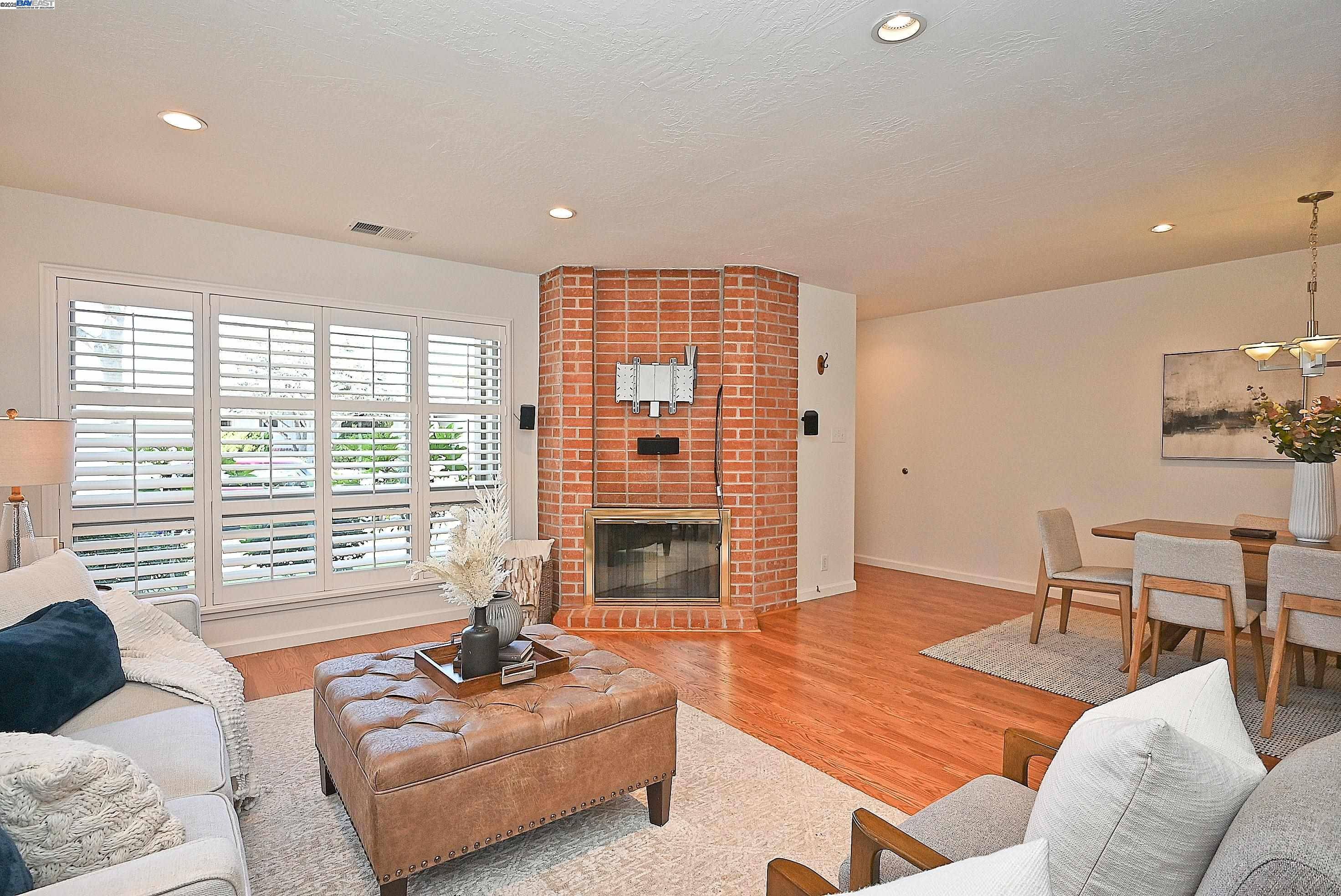 Alameda, CA 94502,3338 Fir Ave