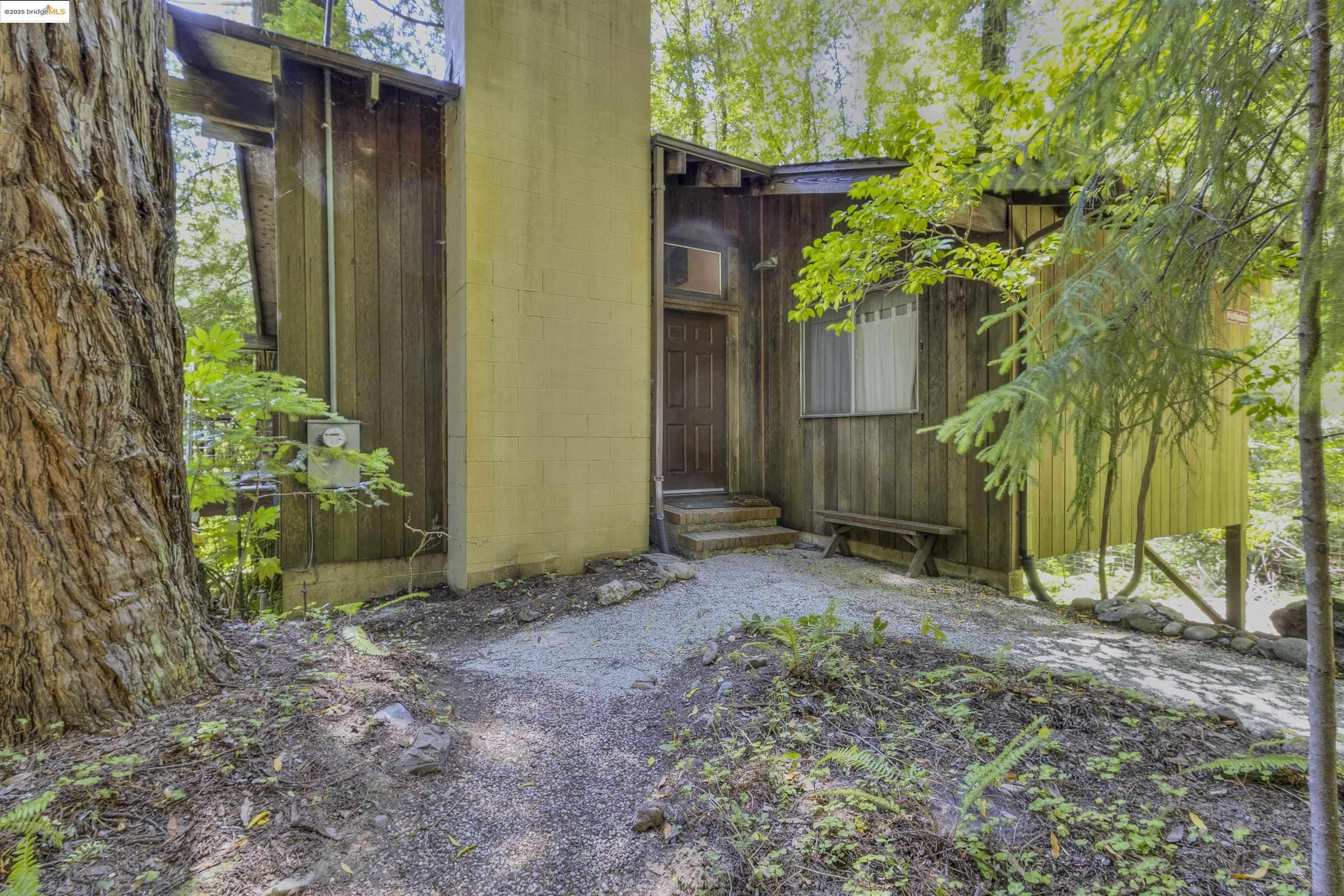 Guerneville, CA 95446,17864 Neeley Rd