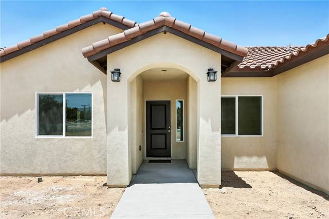 Hesperia, CA 92345,16920 Danbury AVE