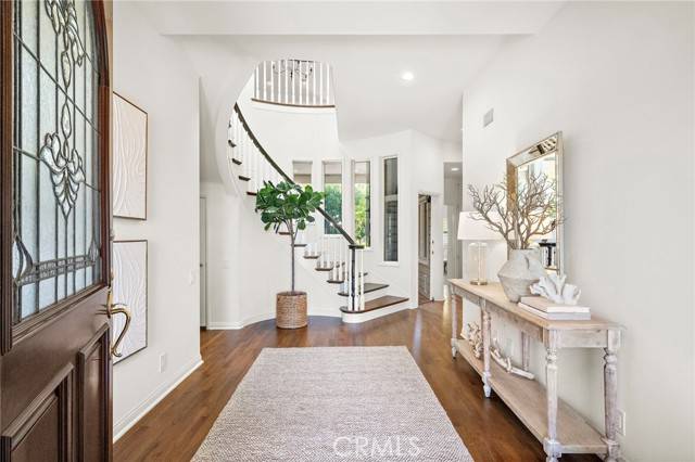 Newport Beach, CA 92663,520 Kings RD