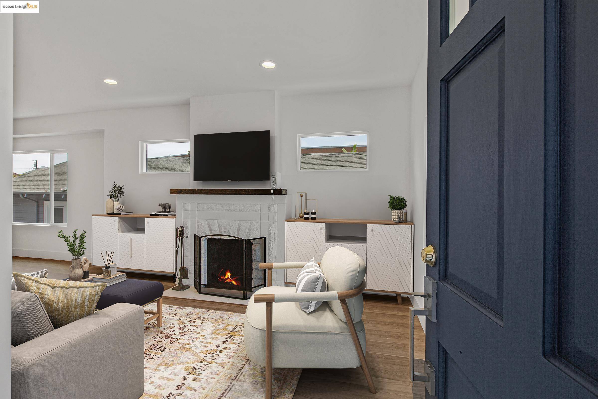 Oakland, CA 94608,2906 Adeline St