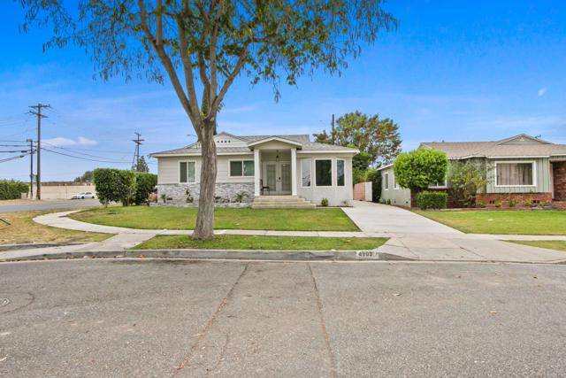 Lakewood, CA 90712,4903 Deeboyar AVE
