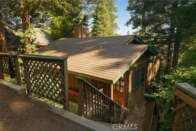 Lake Arrowhead, CA 92352,505 W Victoria CT
