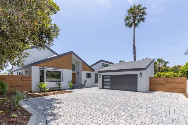Dana Point, CA 92624,34693 Camino Capistrano B