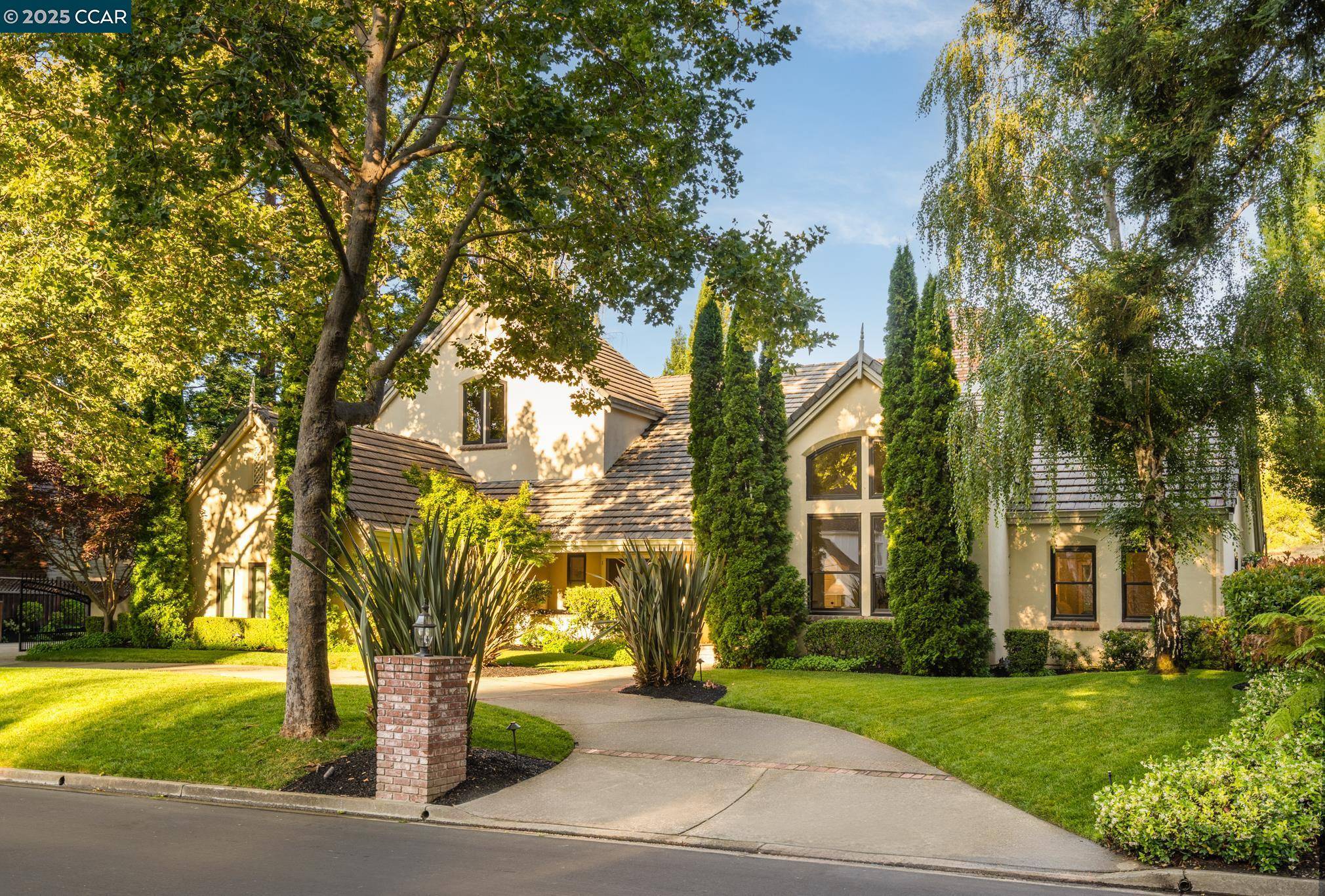 Danville, CA 94506,3284 Blackhawk Meadow Dr