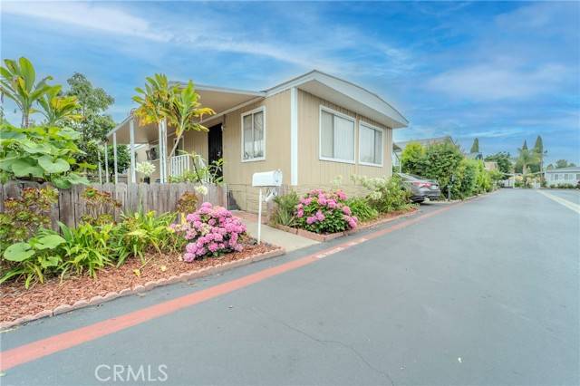 Garden Grove, CA 92840,12861 West ST 40