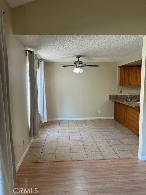 Fullerton, CA 92833,963 Creekside