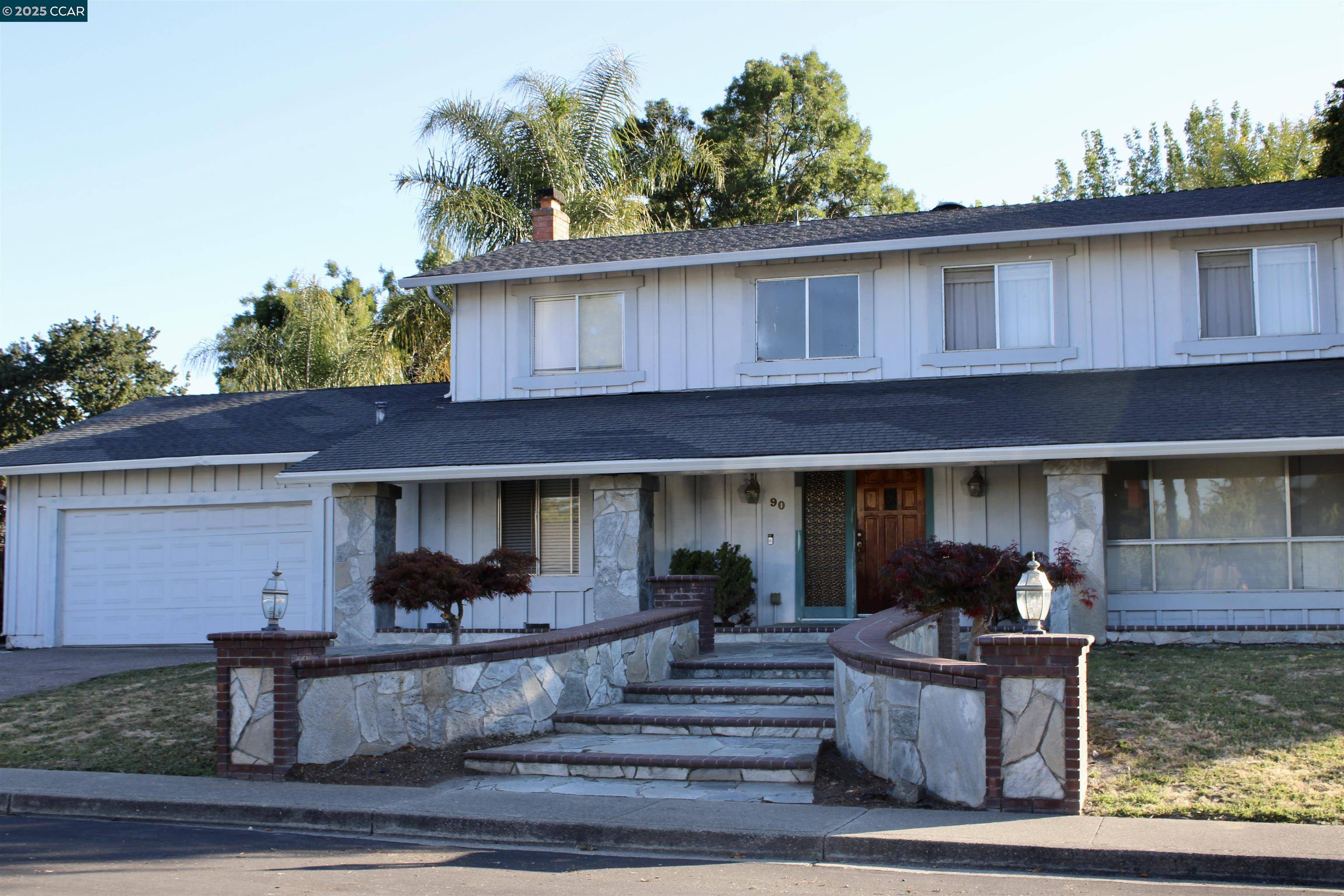 Danville, CA 94526,90 Madera CT