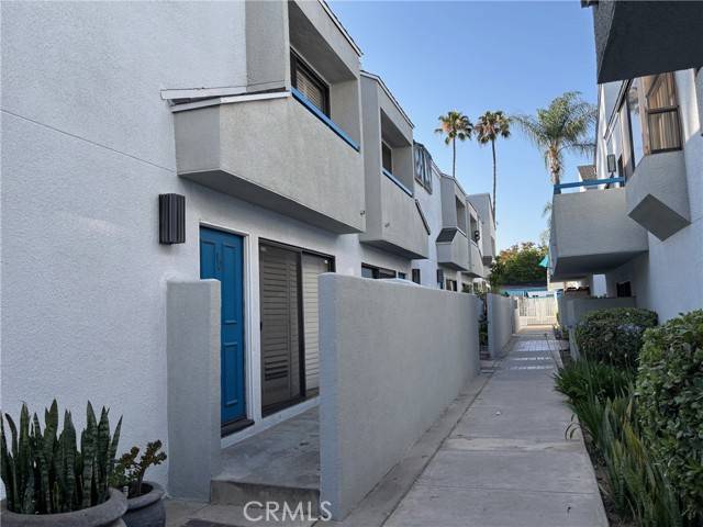 Alhambra, CA 91801,100 N Electric AVE 10