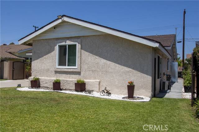 Downey, CA 90242,11919 Susan AVE