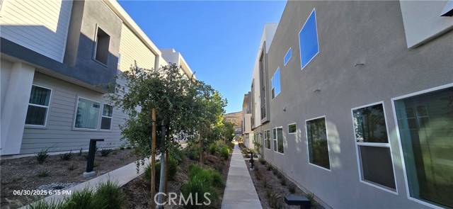 Valencia, CA 91381,26809 Keystone LOOP