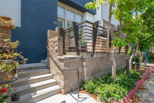 Hawthorne, CA 90250,5405 W 149th PL 14