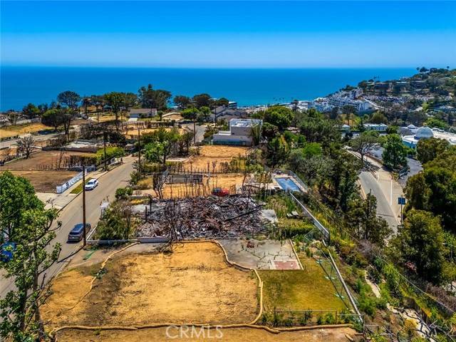 Pacific Palisades, CA 90272,17047 Bollinger DR