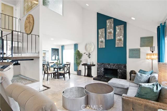 Harbor City, CA 90710,1107 Woodbury DR
