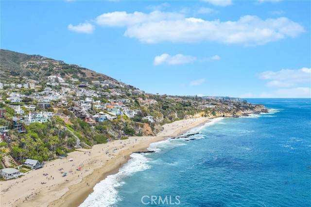 Laguna Beach, CA 92651,32015 Point PL