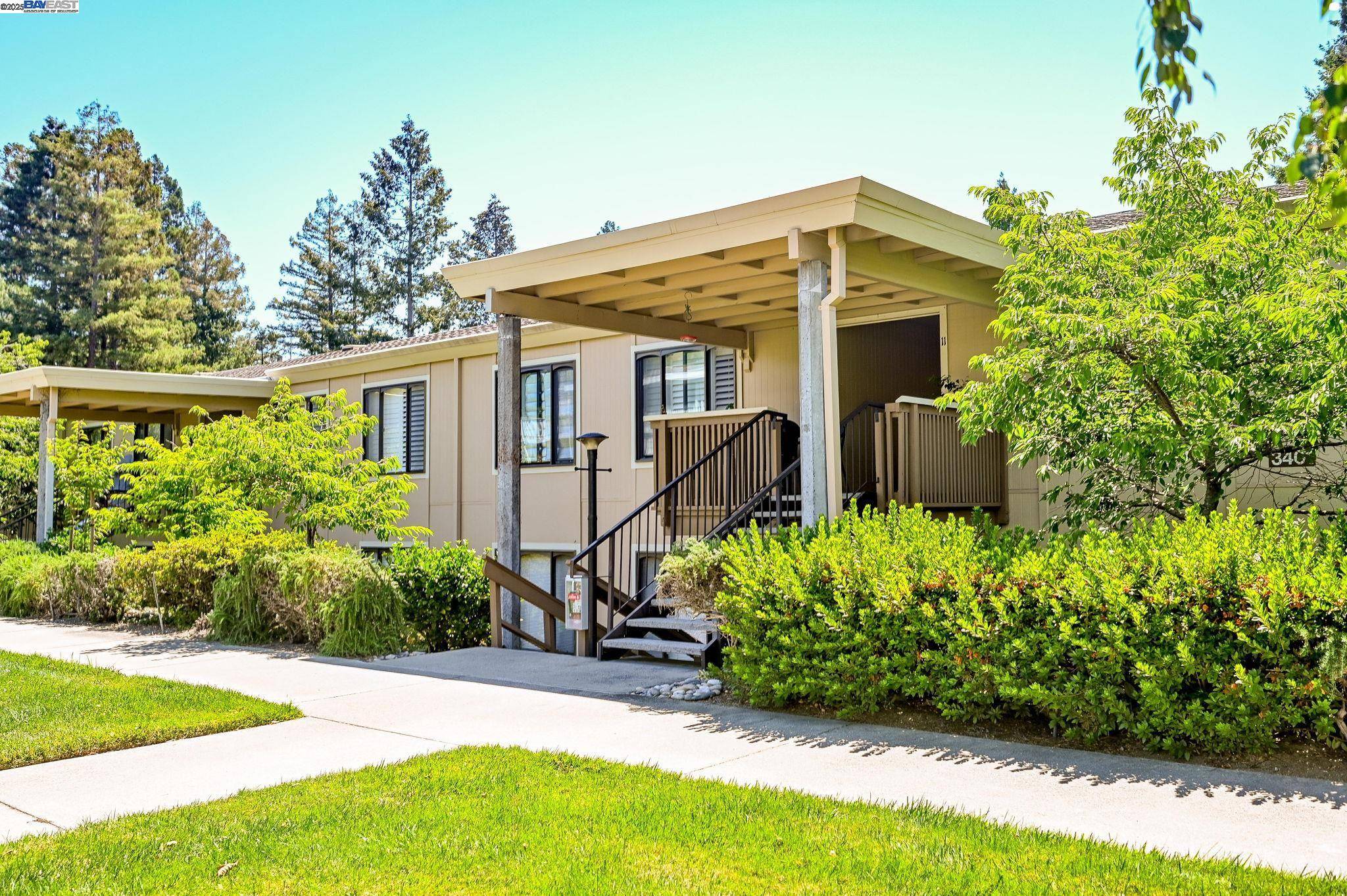 Walnut Creek, CA 94595,3401 Golden Rain Rd 11