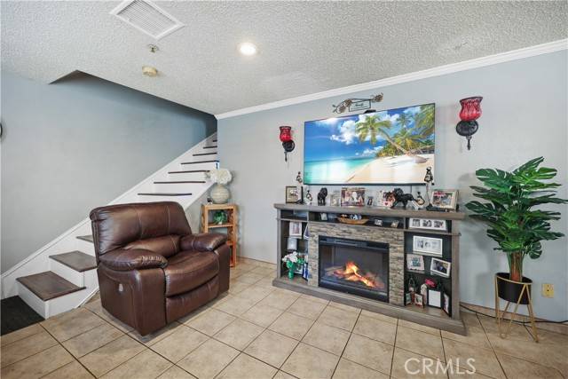 Downey, CA 90242,9317 Elm Vista DR 9