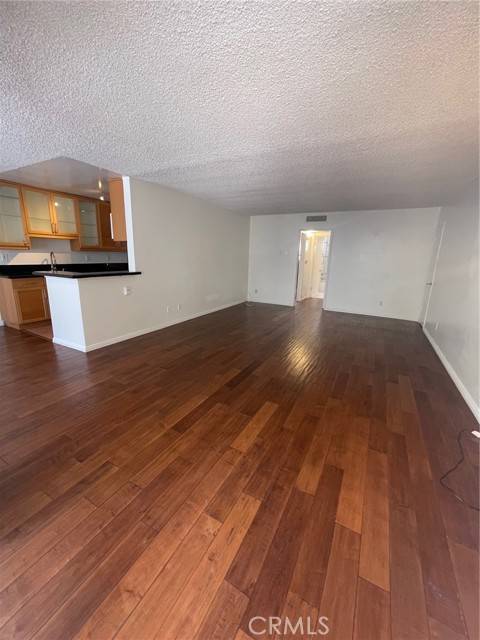 Encino, CA 91316,5328 Newcastle AVE 26