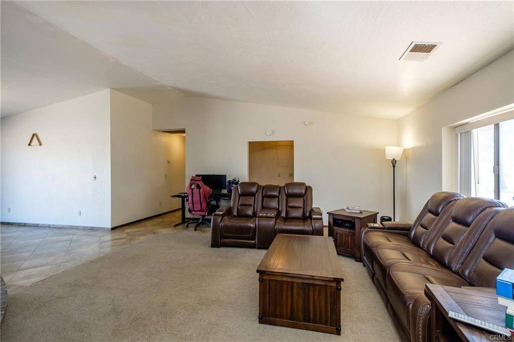 Apple Valley, CA 92307,21186 Standing Rock AVE