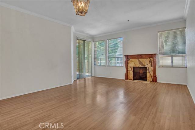 Torrance, CA 90503,2571 Plaza Del Amo 107