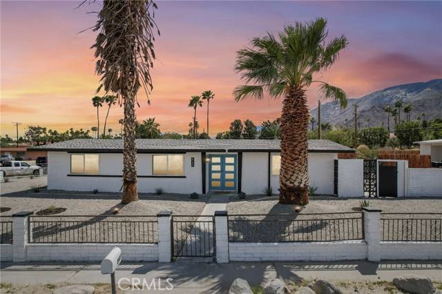 Palm Springs, CA 92262,845 W Gateway DR