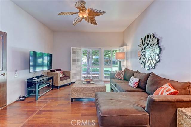 Laguna Woods, CA 92637,2049 Via Mariposa East E