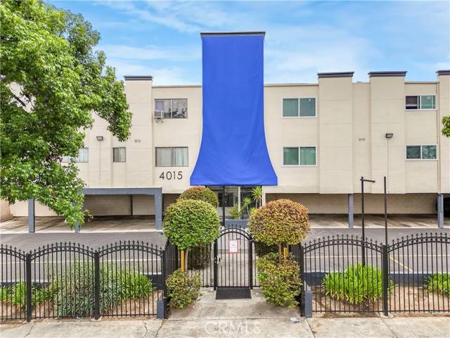Los Angeles, CA 90018,4015 W Adams BLD