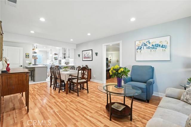 Long Beach, CA 90815,6358 E Cantel ST