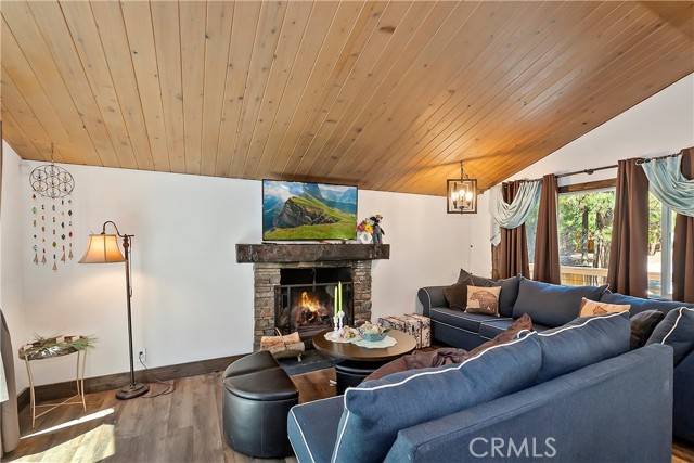 Big Bear Lake, CA 92315,426 Crystal CT
