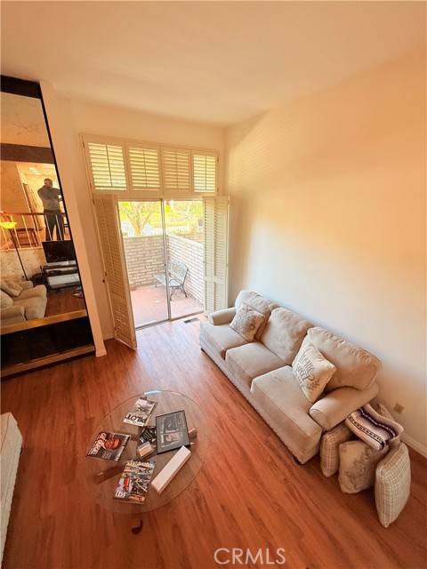 Marina Del Rey, CA 90292,13232 Fiji WAY C