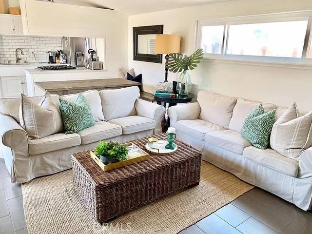 Newport Beach, CA 92663,242 Prospect ST