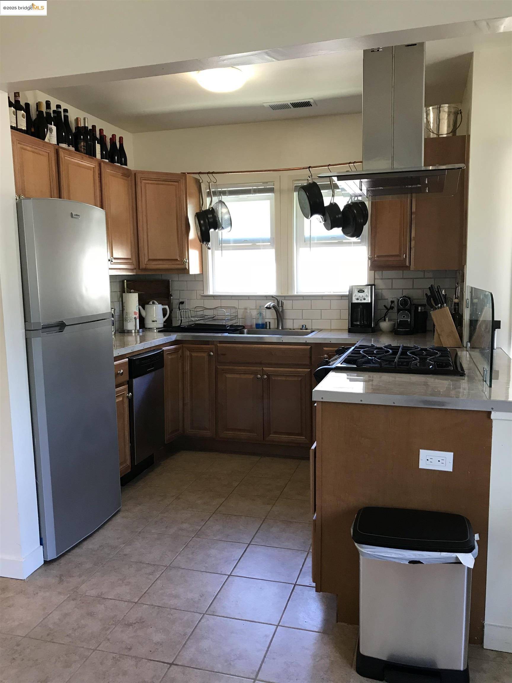 Berkeley, CA 94710,2408 8Th St
