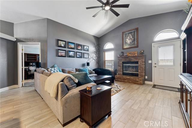 Rosamond, CA 93560,3312 Poplar ST