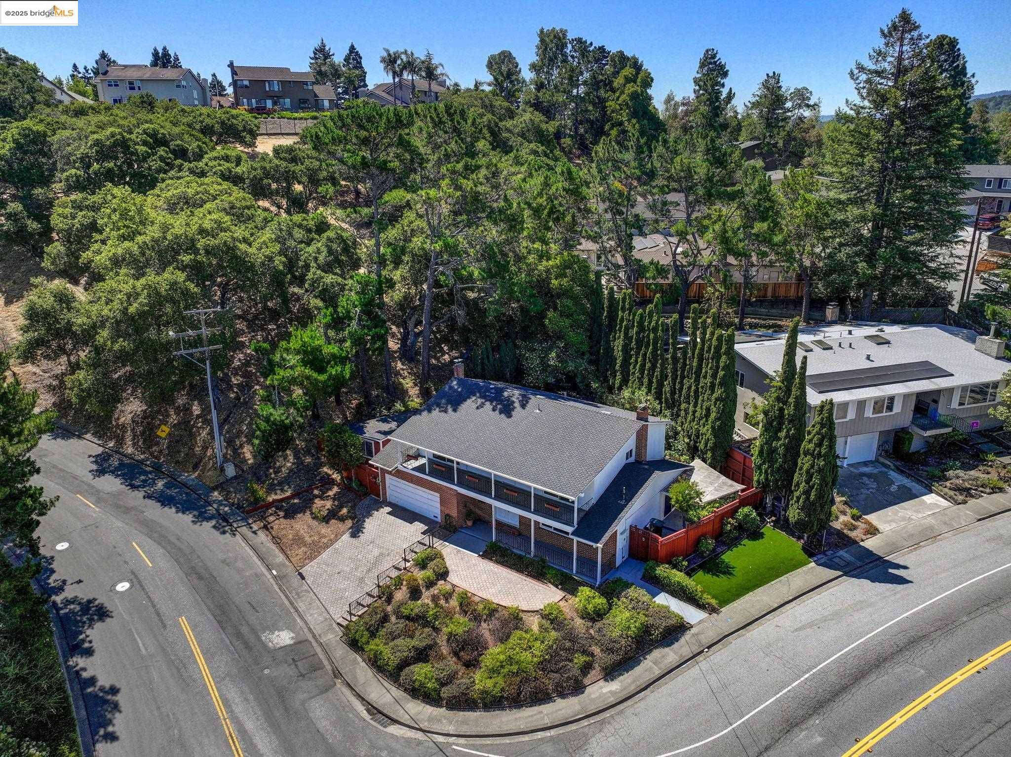 San Carlos, CA 94070,3271 Brittan Ave