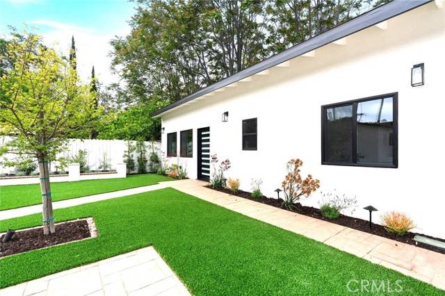 Canoga Park, CA 91303,7538 Remmet AVE