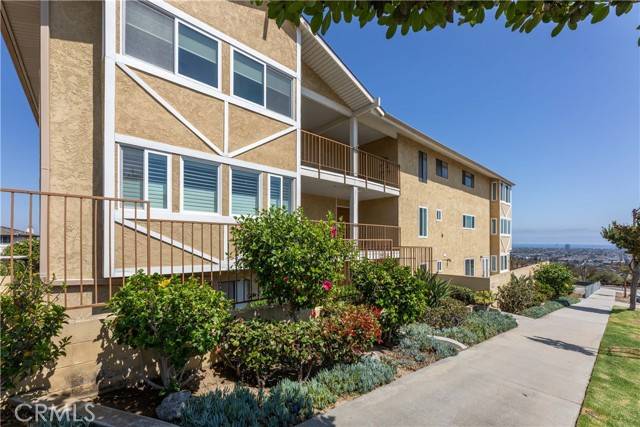 Signal Hill, CA 90755,2240 Stanley AVE 9