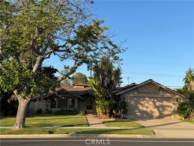 Los Alamitos, CA 90720,12672 Foster RD