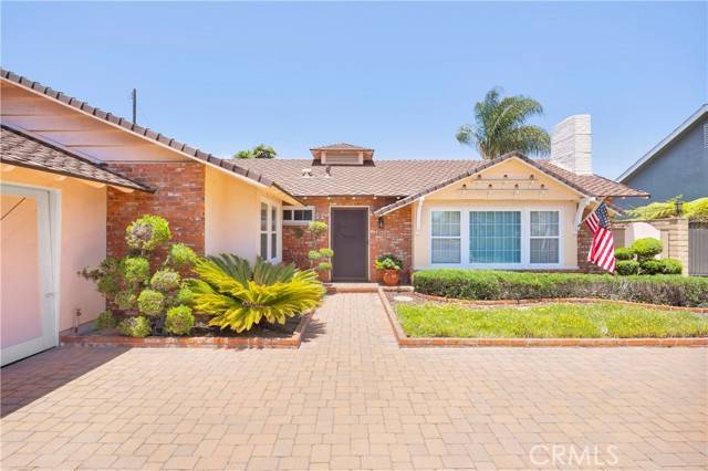 Los Alamitos, CA 90720,3321 Orangewood AVE
