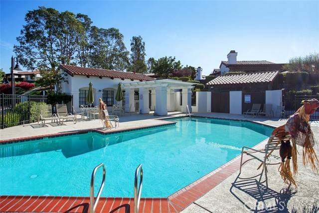 Fallbrook, CA 92028,1744 Woodlark LN