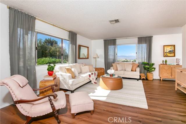 Lancaster, CA 93536,46404 Kings Canyon RD