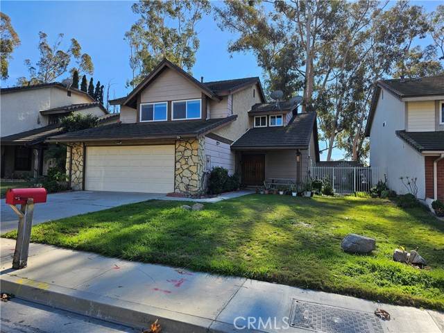 Fullerton, CA 92833,2316 Greenwich DR