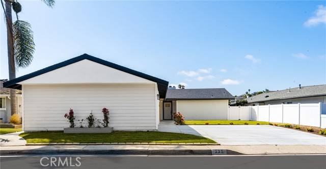 San Clemente, CA 92672,235 Via Ballena
