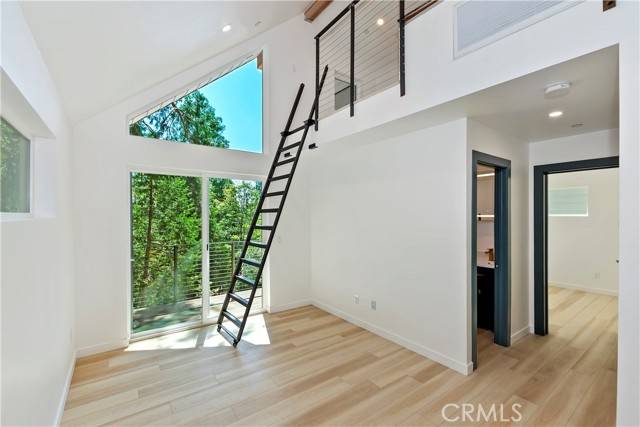 Twin Peaks, CA 92391,441 Oriole DR 2