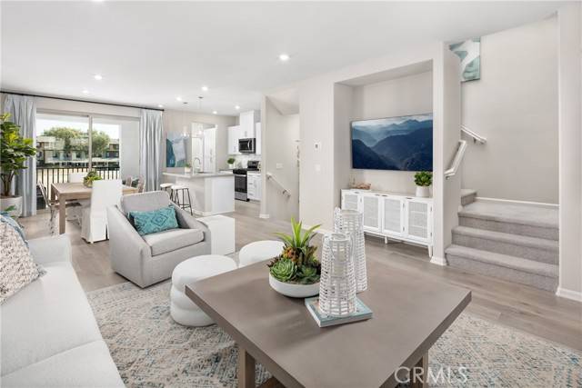 Chino, CA 91708,16352 Meadowhouse AVE