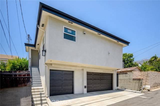 Burbank, CA 91501,842 E Cypress AVE