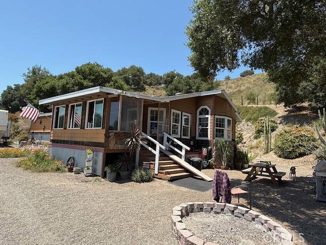 Santa Maria, CA 93454,6870 Long Canyon RD