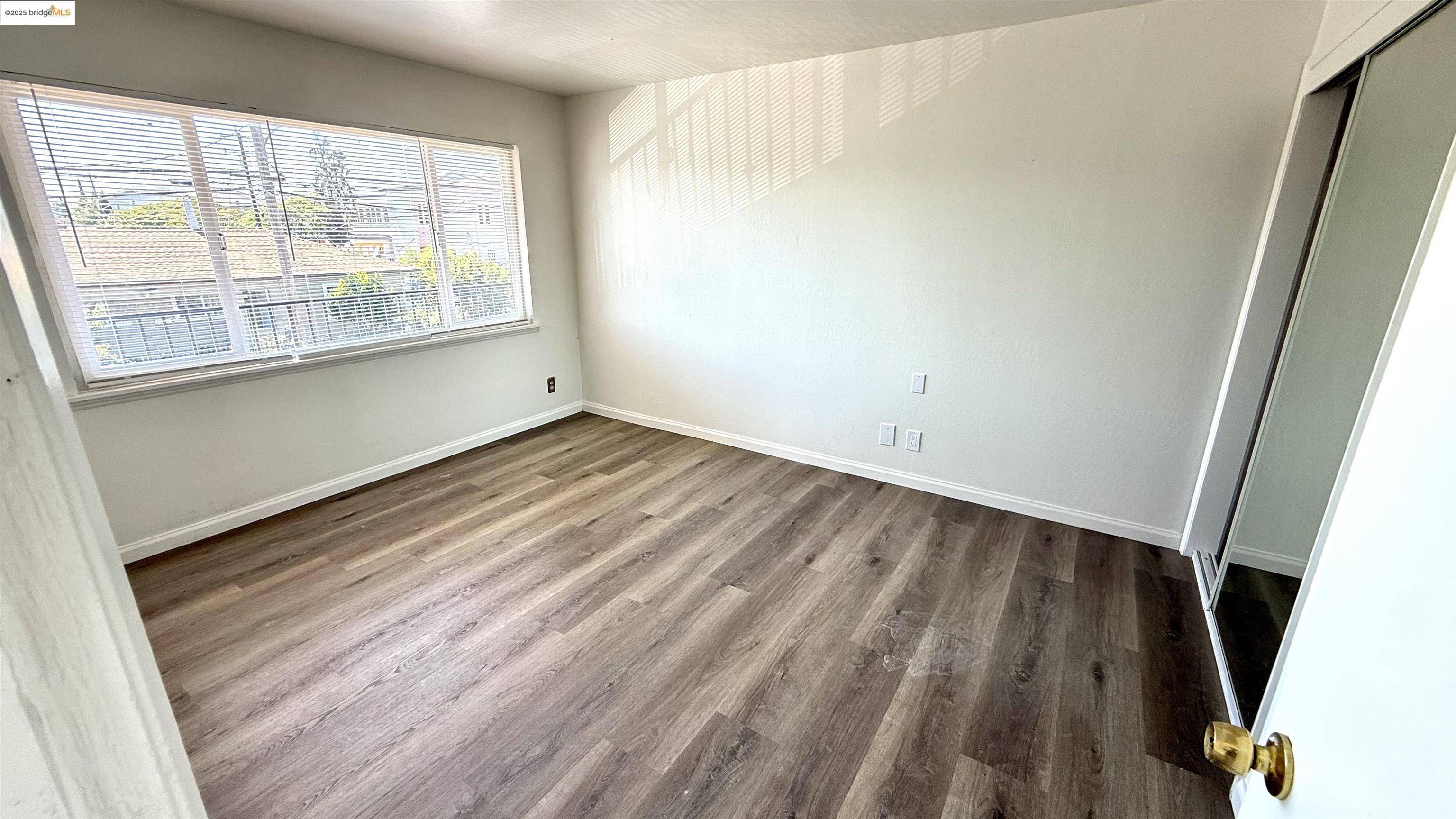 Oakland, CA 94603,10100 Walnut 4