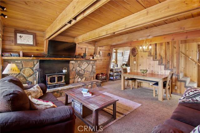 Big Bear Lake, CA 92315,1124 Club View DR