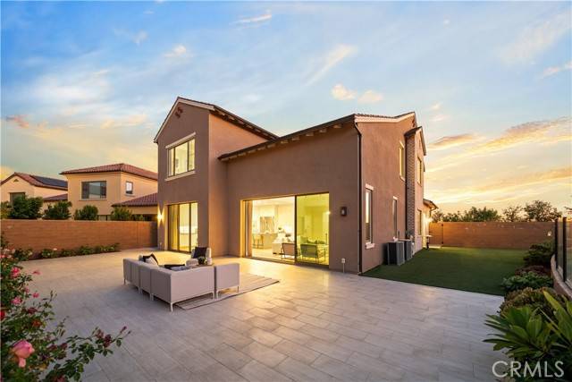 Irvine, CA 92602,101 Lustro